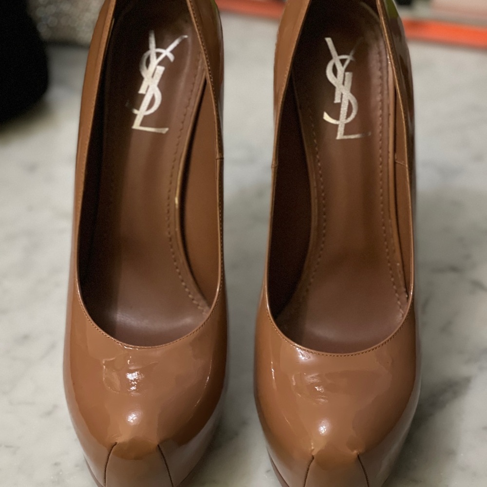 Yves Saint Laurent Heels